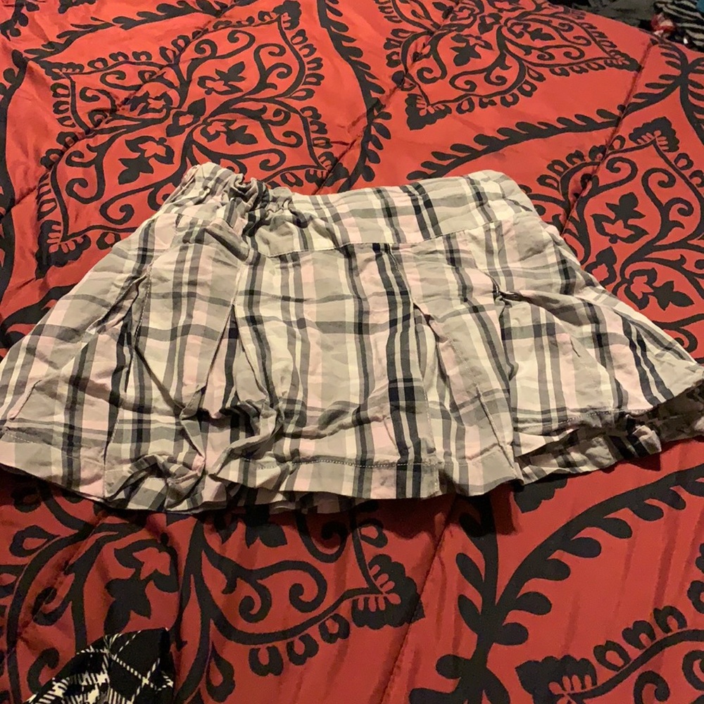 this shirt was worn once, and it’s adjustable!